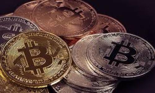 截至我的知识截止日期（2023年10月），虚拟币市场变化迅速，排名前十的虚拟币通常包括比特币（Bitcoin）、以太坊（Ethereum）、币安币（Binance Coin）、瑞波币（Ripple）、卡尔达诺（Cardano）、狗狗币（Dogecoin）、美元稳定币（如Tether）、链链（Chainlink）、莱特币（Litecoin）和波卡（Polkadot）。不过，虚拟币本身不是股票，而是数字资产。

如果您的问题是关于与这些虚拟货币相关的股票或公司，以下是一些与加密货币市场密切相关的公司，他们的股票可能会受到虚拟币价格波动的影响：

1. **Coinbase Global Inc. (COIN)**：这是一个知名的加密货币交易平台，其股票受到虚拟币市场价格变化的直接影响。
   
2. **MicroStrategy Inc. (MSTR)**：这家公司持有大量比特币，是公开上市公司中持币数最多的，常常与比特币的价格走势有密切关系。

3. **NVIDIA Corporation (NVDA)**：其GPU（图形处理单元）在加密货币挖矿中被广泛使用，因此该公司的股价也与虚拟币市场的需求有关。

4. **AMD (Advanced Micro Devices) (AMD)**：与NVIDIA类似，AMD也是提供用于加密货币挖矿的GPU的主要供应商。

5. **Riot Blockchain Inc. (RIOT)**：专注于比特币挖矿的公司，股价受比特币价格直接影响。

6. **Marathon Digital Holdings (MARA)**：也是一家专注于加密货币挖矿的公司，其业绩与比特币价格密切相关。

7. **Block, Inc. (SQ)**：这家公司提供包括比特币在内的各种支付服务，股价与加密货币市场息息相关。

8. **Bitfarms Ltd. (BITF)**：一家专注于比特币挖矿的公司，参与这一领域的竞争。

9. **Silvergate Capital Corporation (SI)**：这家公司提供银行服务，专注于加密货币行业。

10. **Hut 8 Mining Corp. (HUT)**：另一家专注于比特币挖矿的公司，有自行开发的矿场。

请注意，股票市场和加密货币市场都有波动，投资前需谨慎评估风险。

如果您有关于这些公司的详细问题或需要其他方面的信息，请告知！